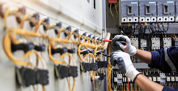 Professional Electrician technician working in Auburn, IL